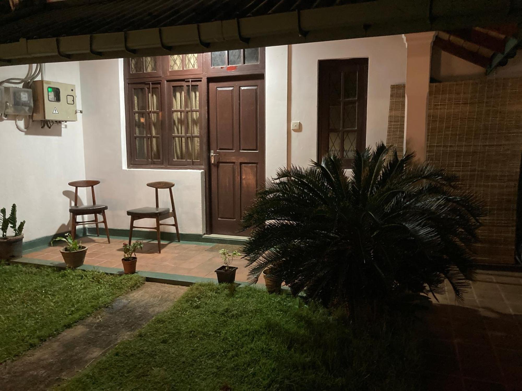 Reverie Hill Bungalow, แคนดี้ ภายนอก รูปภาพ